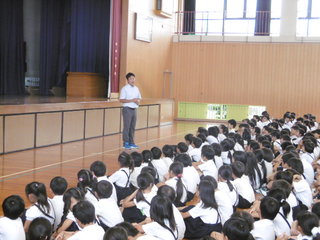 生徒指導主任鈴木先生の話