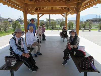 ペタンクでエンジョイ写真2