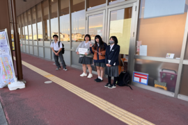 赤い羽根募金活動を行いましたの画像2