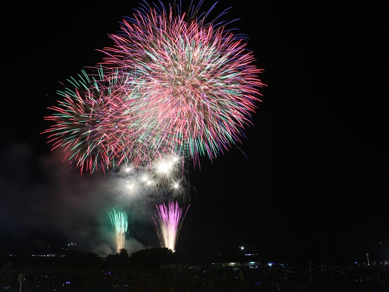 夏祭りの花火