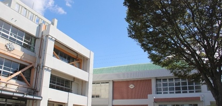 岩出小学校の写真2