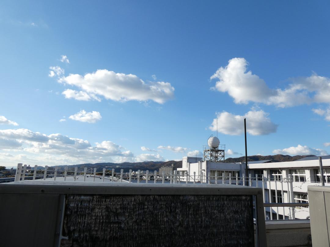 写真部　よん